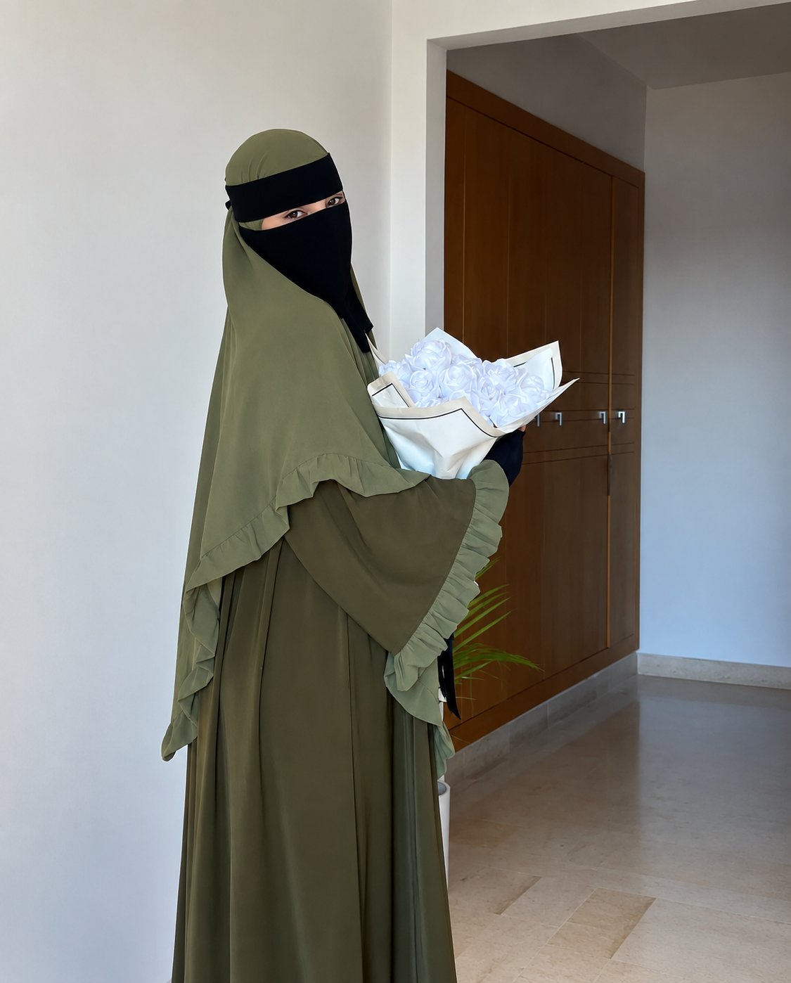 ABAYA B FOLAR